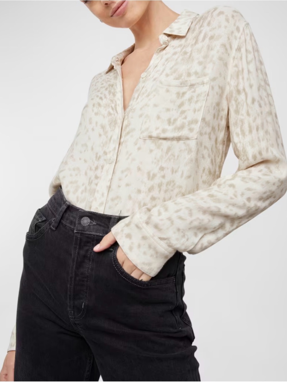 Rails Hunter Ivory Ikat Button-Down Shirt Women’s Large Rayon
